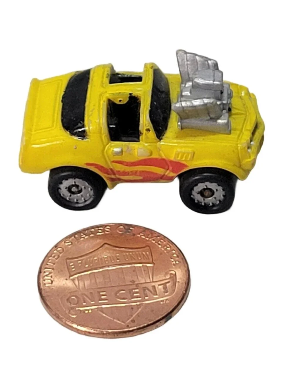 Galoob Micro Machines Yellow '70s Chevy Camaro Hot Rod / Red Flames